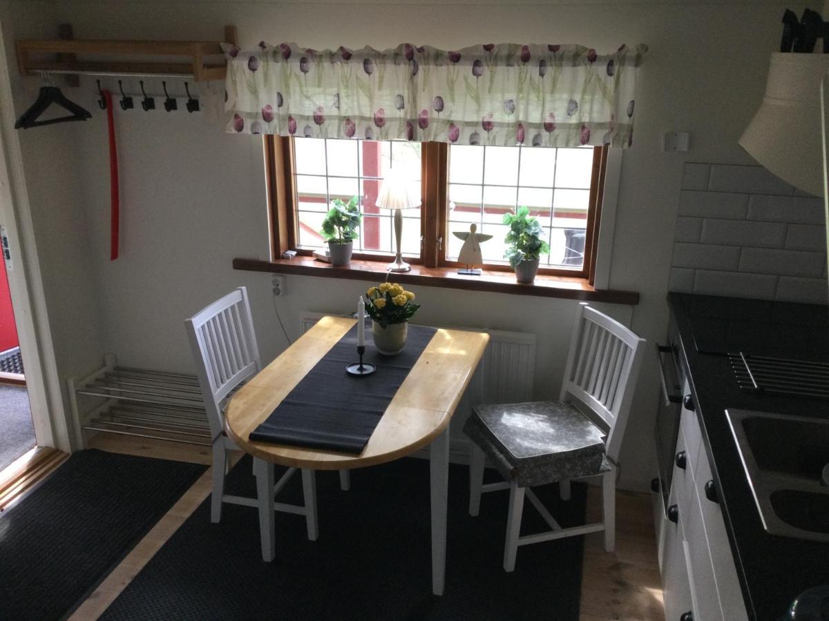 Mysigt Boende I Raettvik Med Utsikt Oever Siljan Rättvik Exterior foto