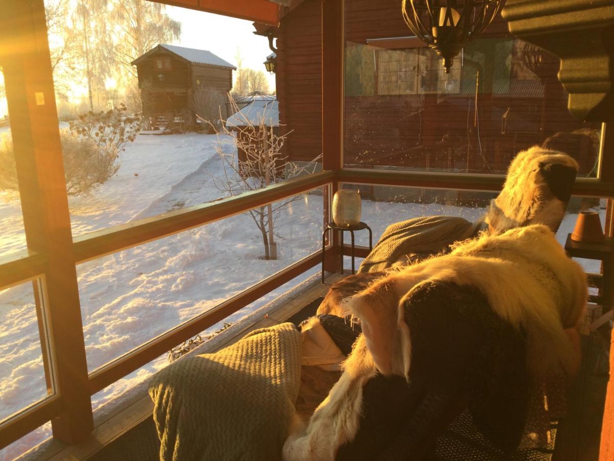 Mysigt Boende I Raettvik Med Utsikt Oever Siljan Rättvik Exterior foto