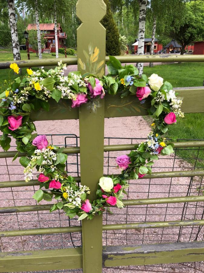 Mysigt Boende I Raettvik Med Utsikt Oever Siljan Rättvik Exterior foto