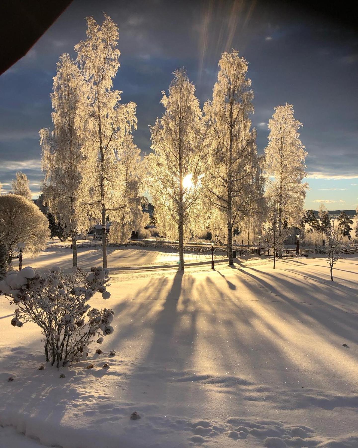 Mysigt Boende I Raettvik Med Utsikt Oever Siljan Rättvik Exterior foto