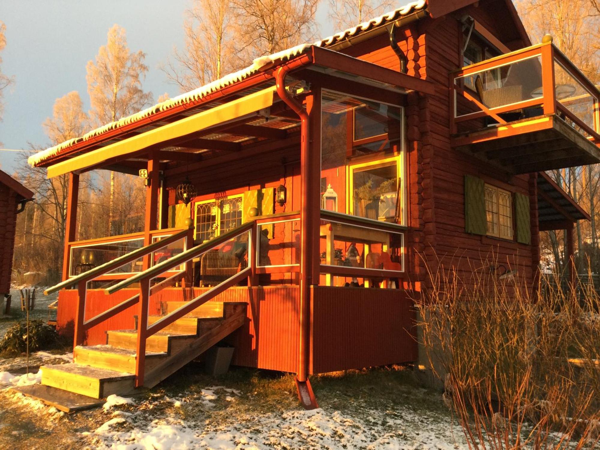 Mysigt Boende I Raettvik Med Utsikt Oever Siljan Rättvik Exterior foto