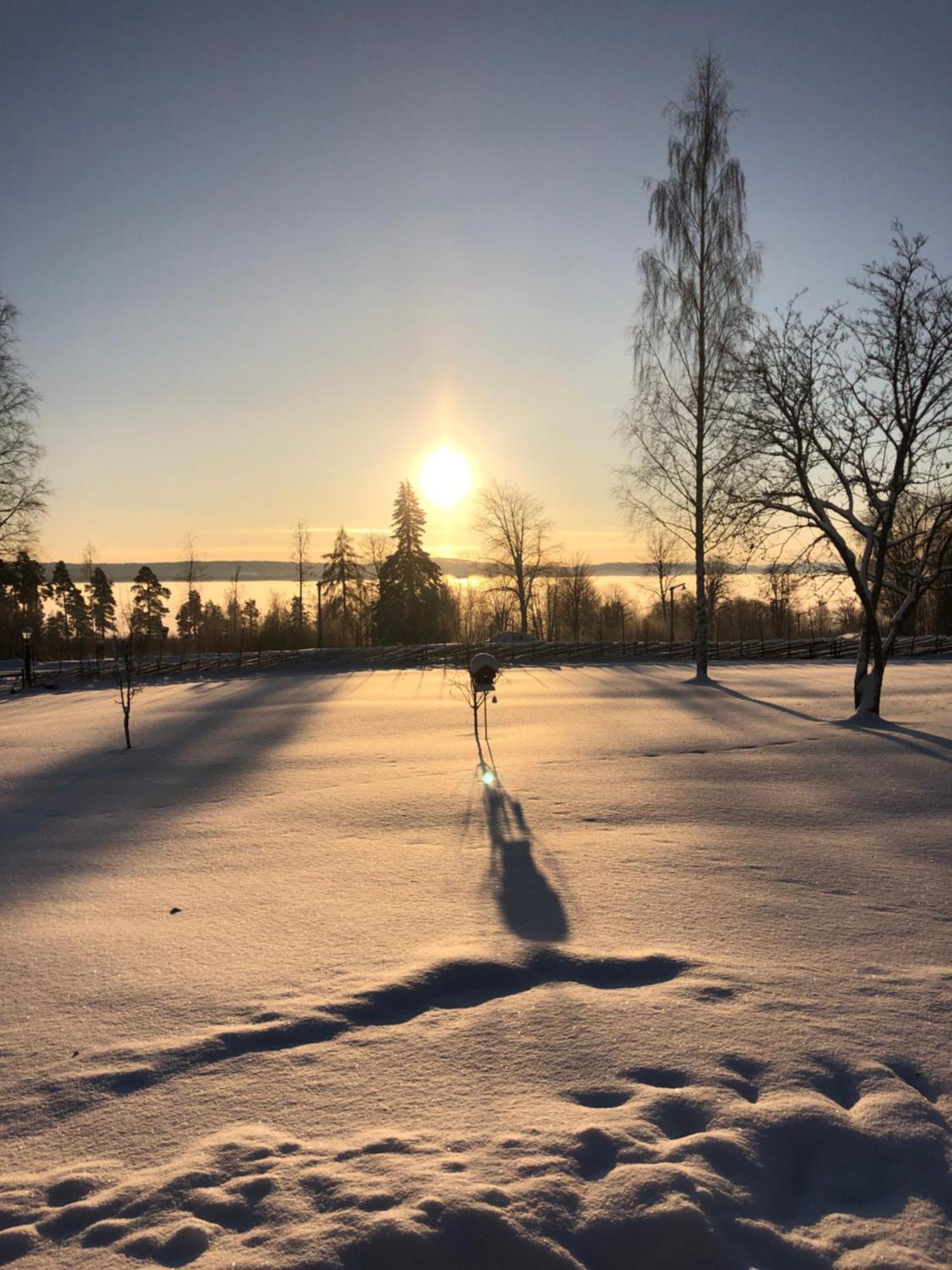 Mysigt Boende I Raettvik Med Utsikt Oever Siljan Rättvik Exterior foto