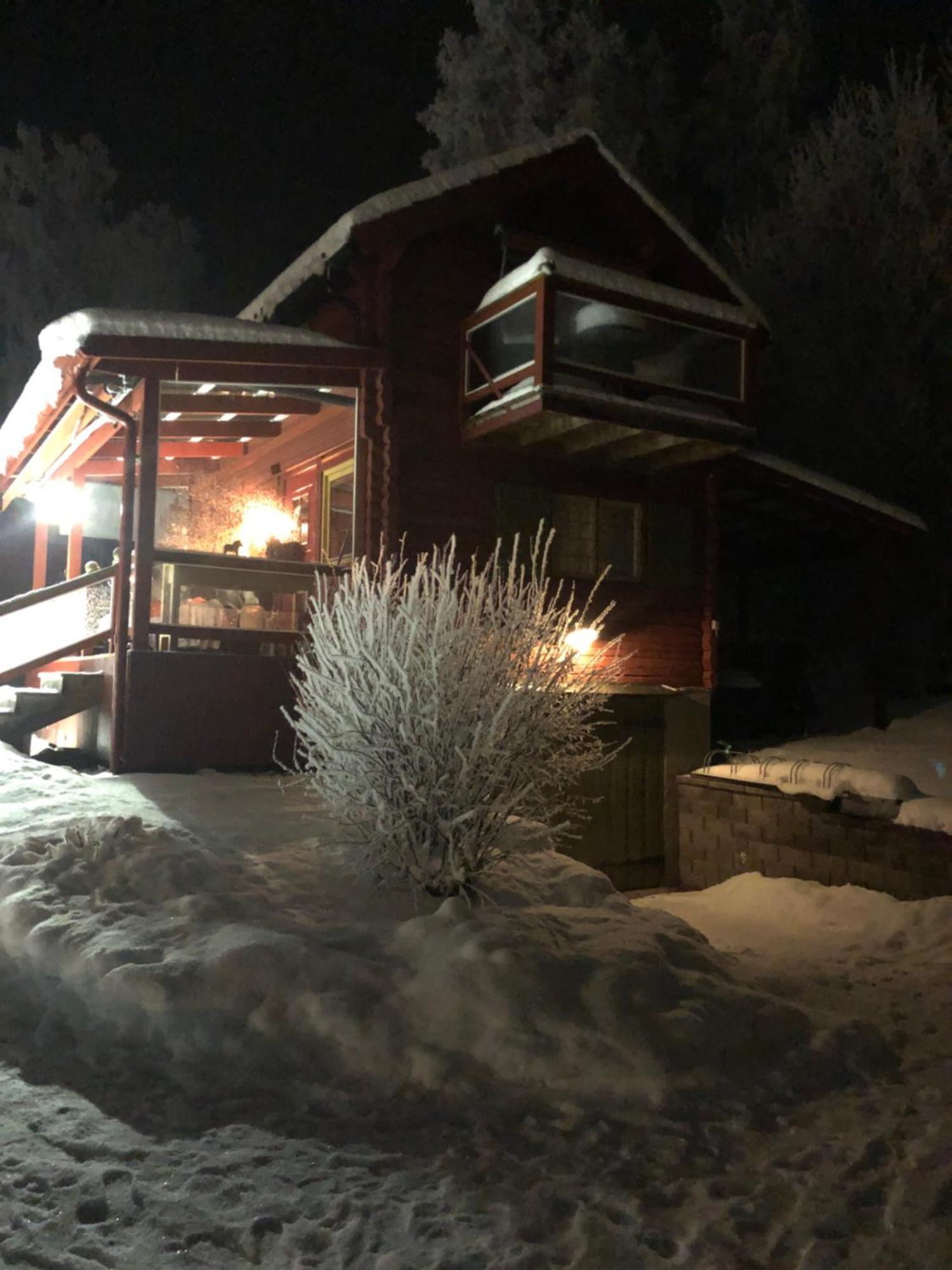 Mysigt Boende I Raettvik Med Utsikt Oever Siljan Rättvik Exterior foto